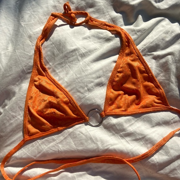 Em and May Bikini - Picture 5 of 13